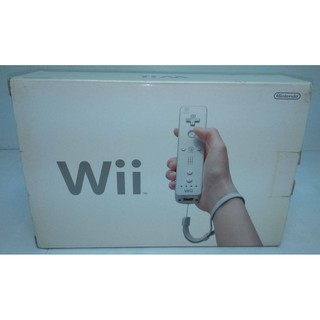 Wii盒裝白色主機(附一片Wii遊戲)