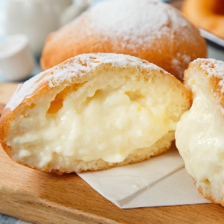 北海道原味鮮奶爆漿包 | Krunchy Donuts