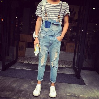 KUSO BOY + 韓國時尚復古街頭懷舊風 水洗藍刷色雙邊破壞 九分牛仔吊帶褲