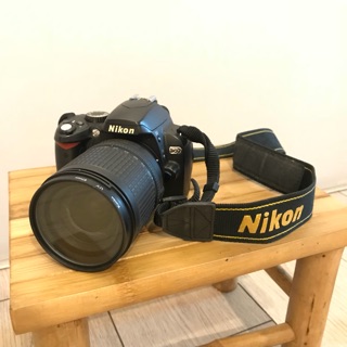 Nikon D60 單眼相機 二手 (含鏡頭135mm、遮光罩、全新副廠電池*1 ）
